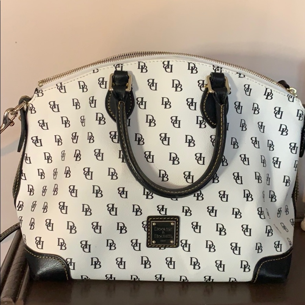 Dooney  & Bourke purse